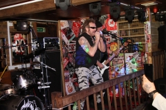 Anti-nowhere-league-at-Angel-farm-06.04.2019-54